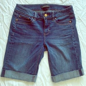Women’s Bermuda shorts - White House black market